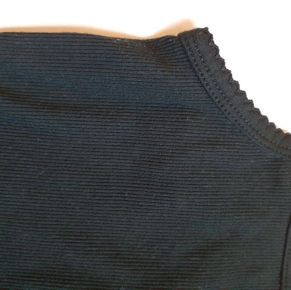 NEW Fitted Black Ribbed Spaghetti Crop Top - Picture 4 of 6